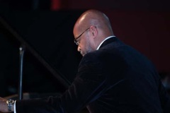 Full-Circle-of-Friends-Cooleysvideo.com-288